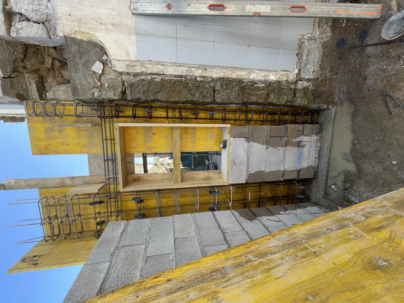 Caut 2 muncitori in constructii pentru Corsica Franta